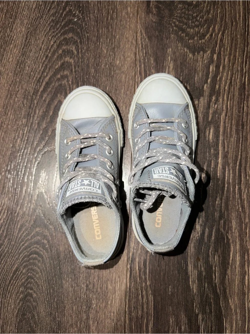 Converse Chuck Taylor All Star Gray Leather Low Top Sneakers Kids Size 11